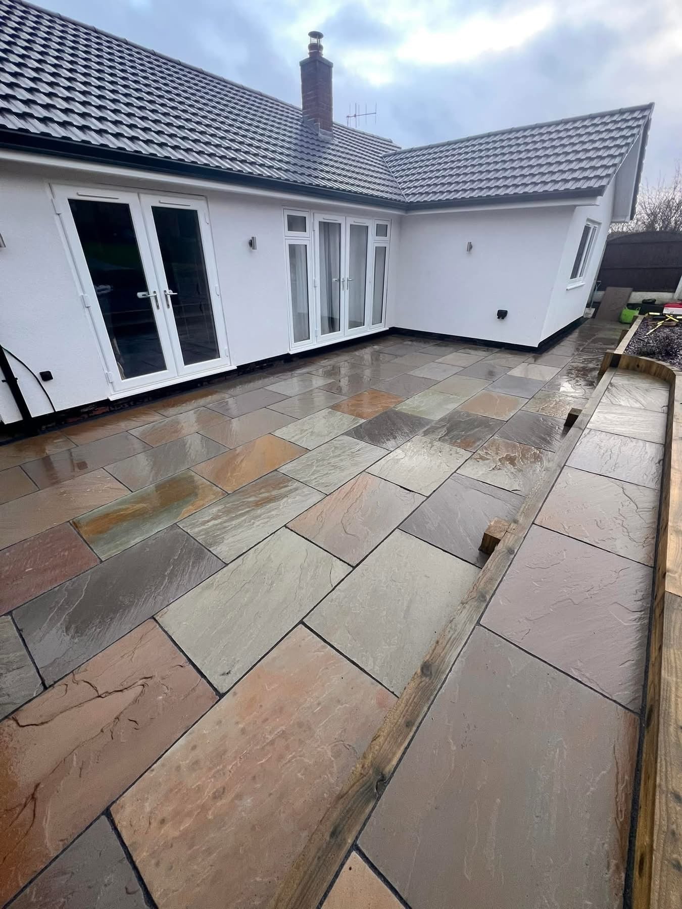 Rippon Buff Indian Sandstone - 900x600mm - 22mm Calibrated - Paving Slabs