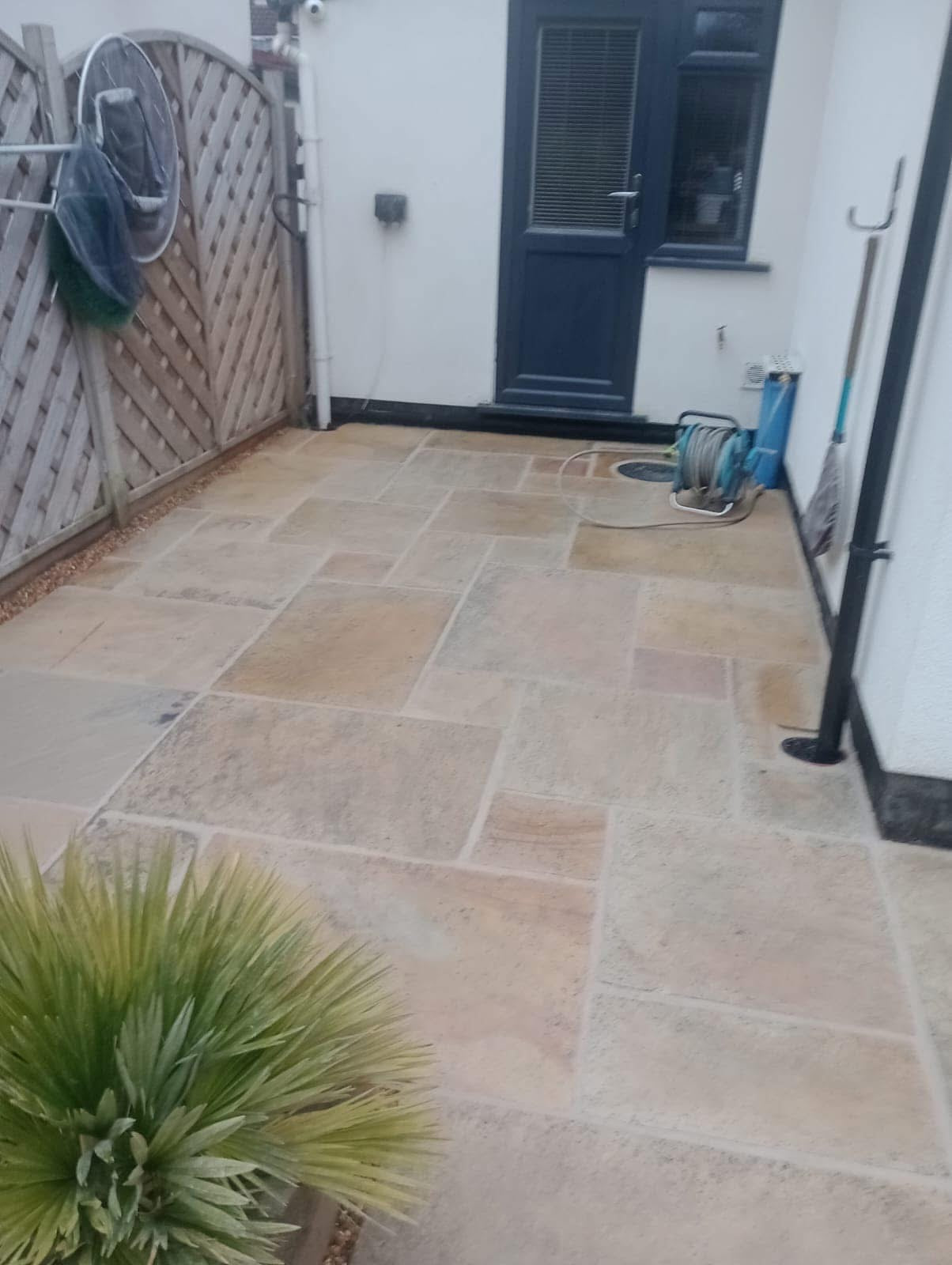 Fossil Mint Indian Sandstone - Patio Pack - 22mm Calibrated - Paving Slabs