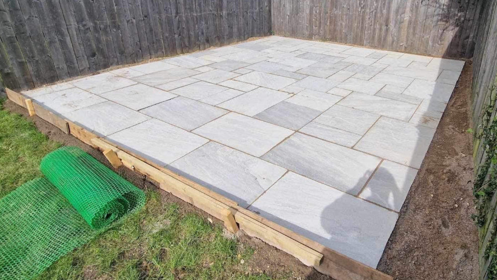 Kandla Grey Indian Sandstone - Patio Pack - 22mm Calibrated - Paving Slabs