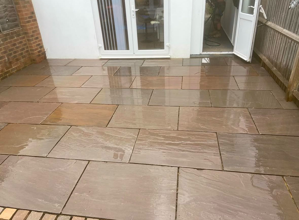 Autumn Brown Indian Sandstone - 900x600 – 22mm Calibrated - Paving Slabs