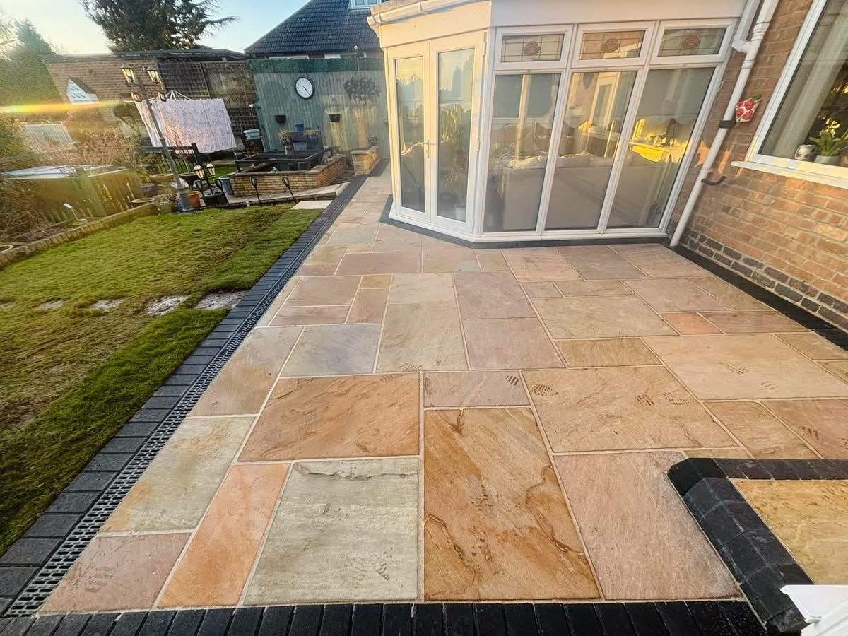 Rippon Buff Indian Sandstone - Patio Pack - 22mm Calibrated - Paving Slabs