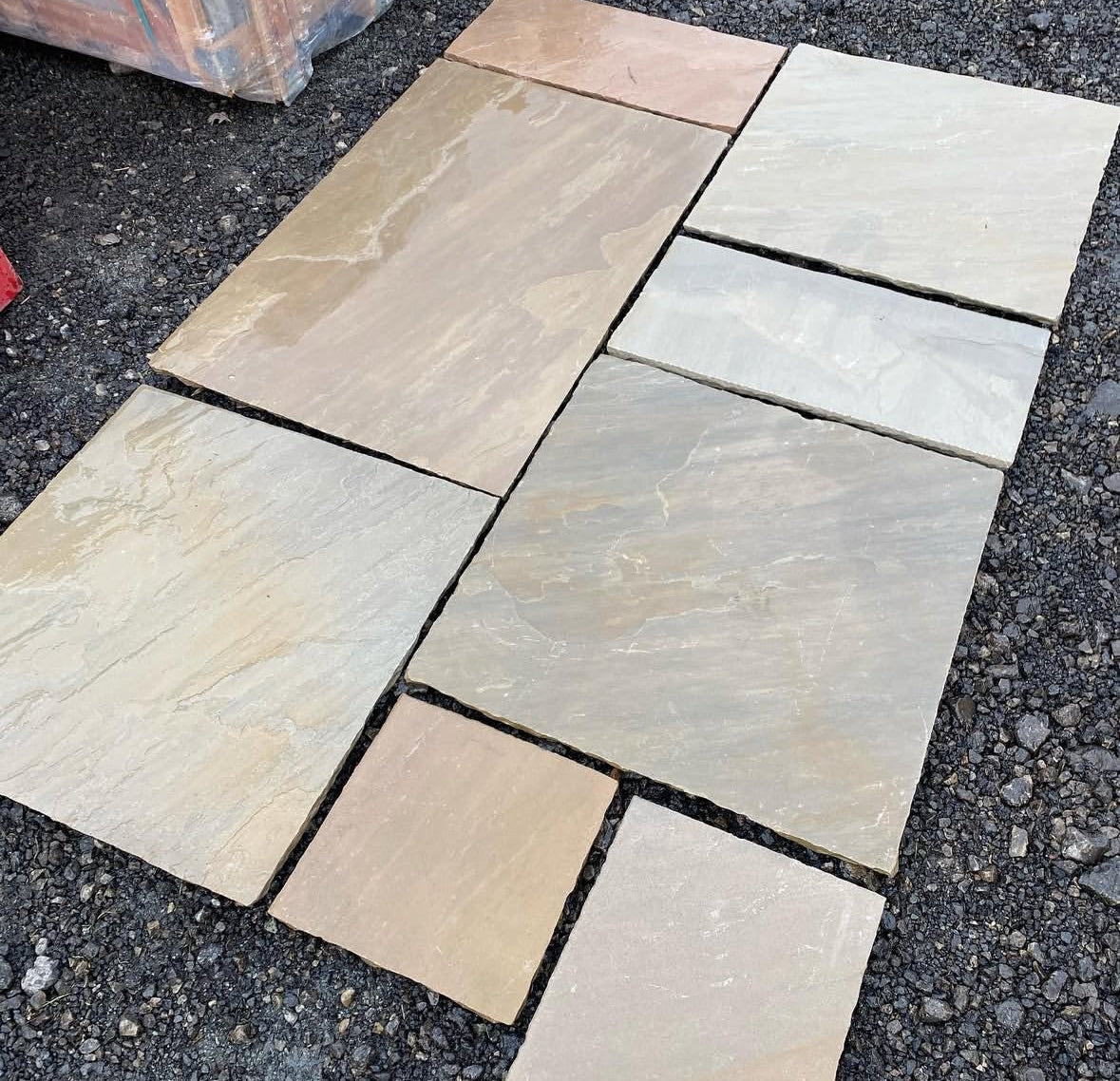 Raj Green Indian Sandstone - Patio Pack - 22mm Calibrated - Paving Slabs