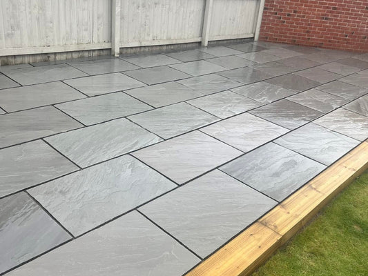 Kandla Grey Indian Sandstone - 900x600mm - 22mm Calibrated - Paving Slabs