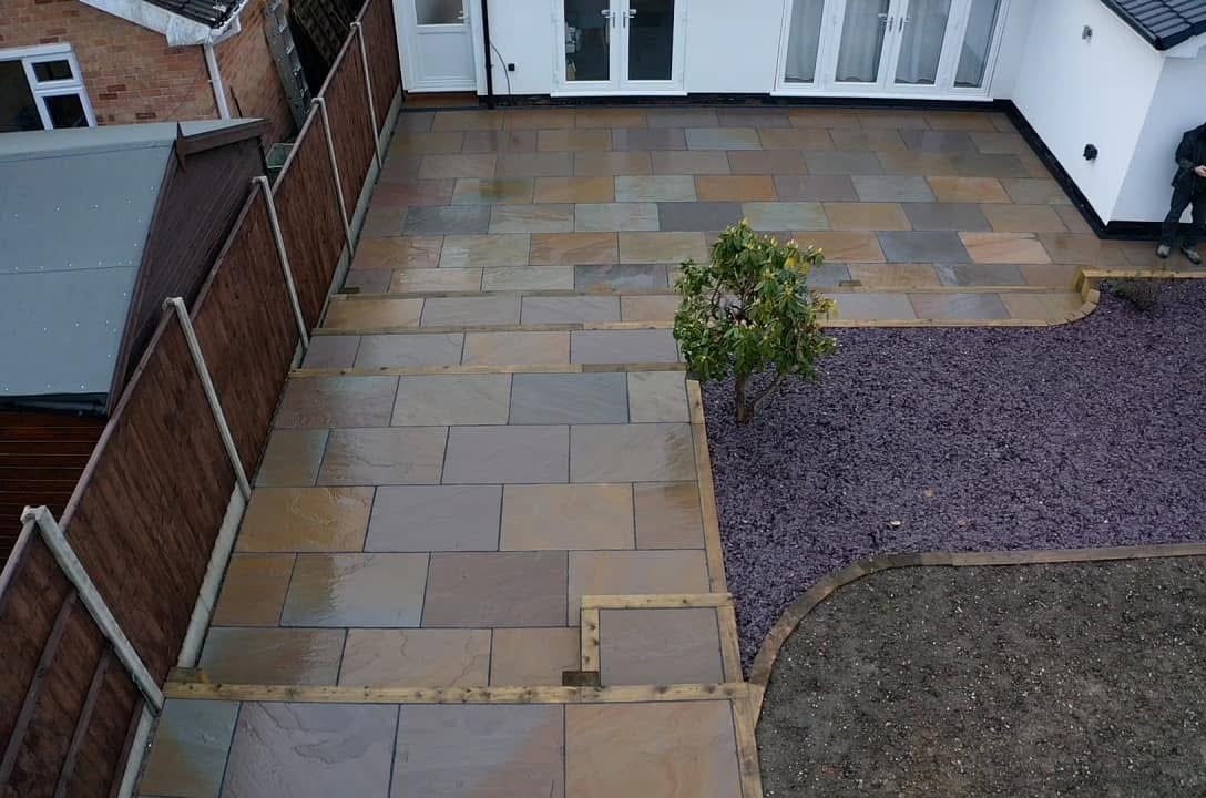 Rippon Buff Indian Sandstone - 900x600mm - 22mm Calibrated - Paving Slabs